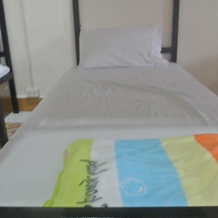 Orange Backpacker Hostel В'єнтьян Номер фото