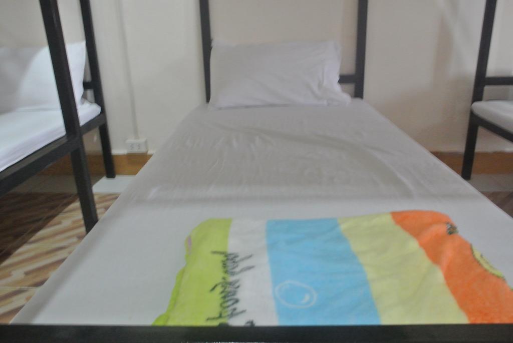 Orange Backpacker Hostel В'єнтьян Номер фото