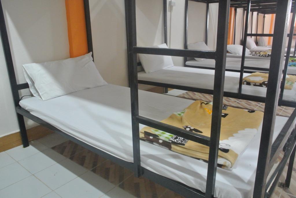Orange Backpacker Hostel В'єнтьян Номер фото