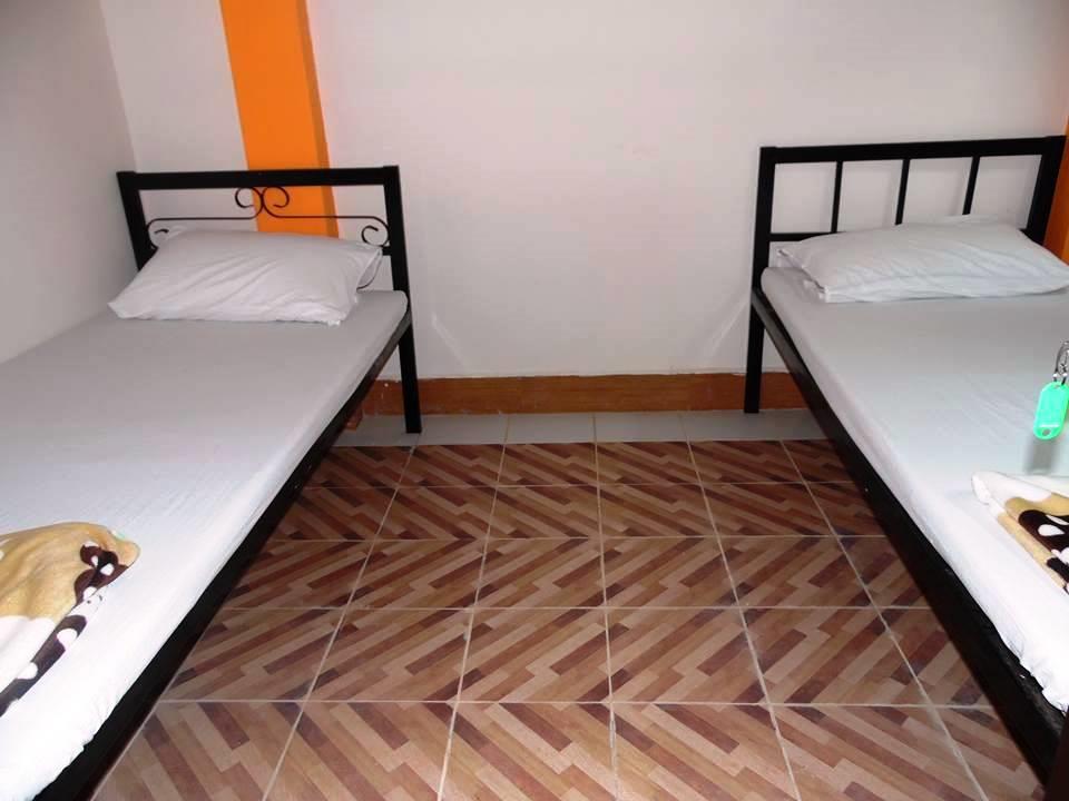 Orange Backpacker Hostel В'єнтьян Екстер'єр фото