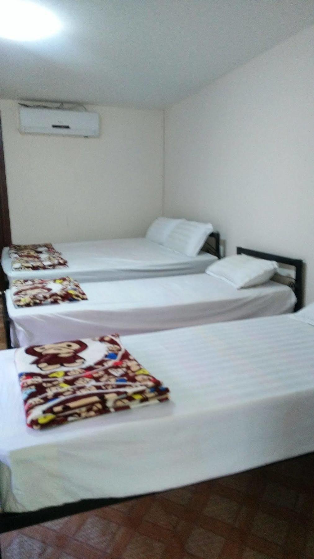 Orange Backpacker Hostel В'єнтьян Екстер'єр фото